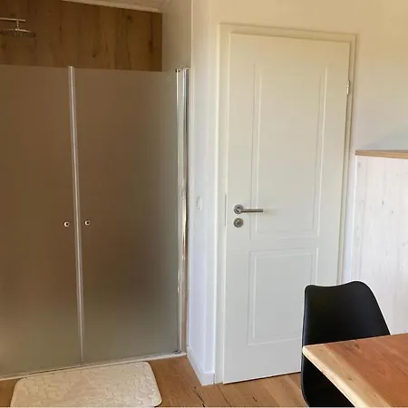 Baumhaus Baumtraum 公寓 *